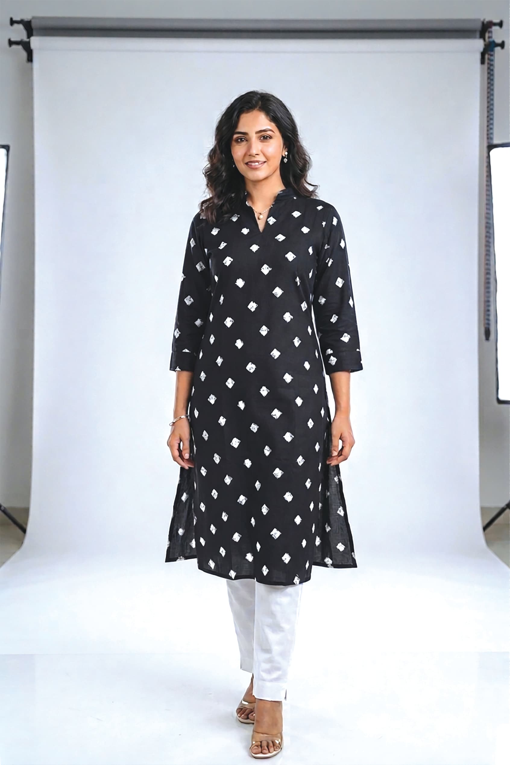 Pournami — Black straight kurta with a hand-block bandhani dot print